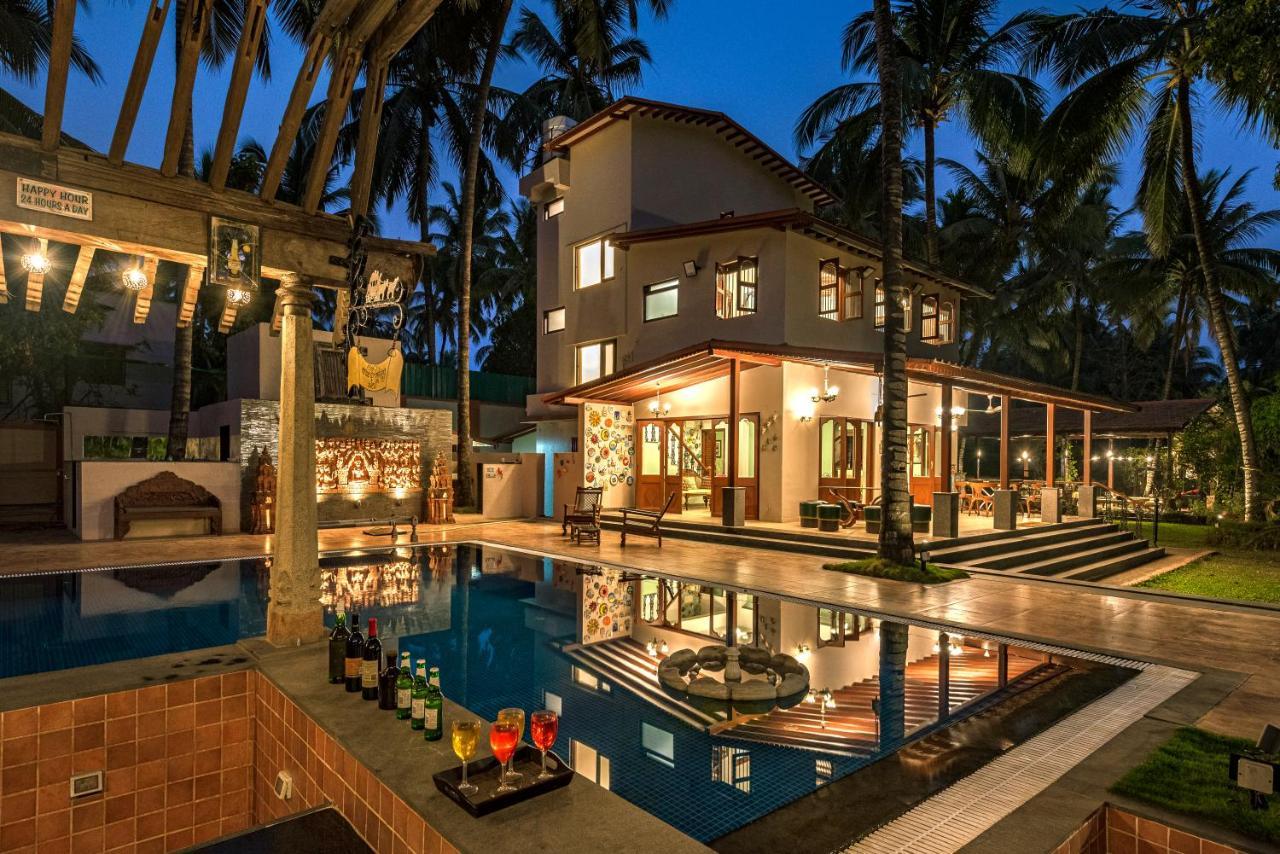 Saffronstays Casa Del Palms, Alibaug - Luxury Pool Villa With Chic Interiors, Alfresco Dining And Island Bar Алибаг Екстериор снимка