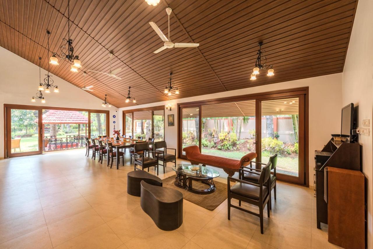 Saffronstays Casa Del Palms, Alibaug - Luxury Pool Villa With Chic Interiors, Alfresco Dining And Island Bar Алибаг Екстериор снимка